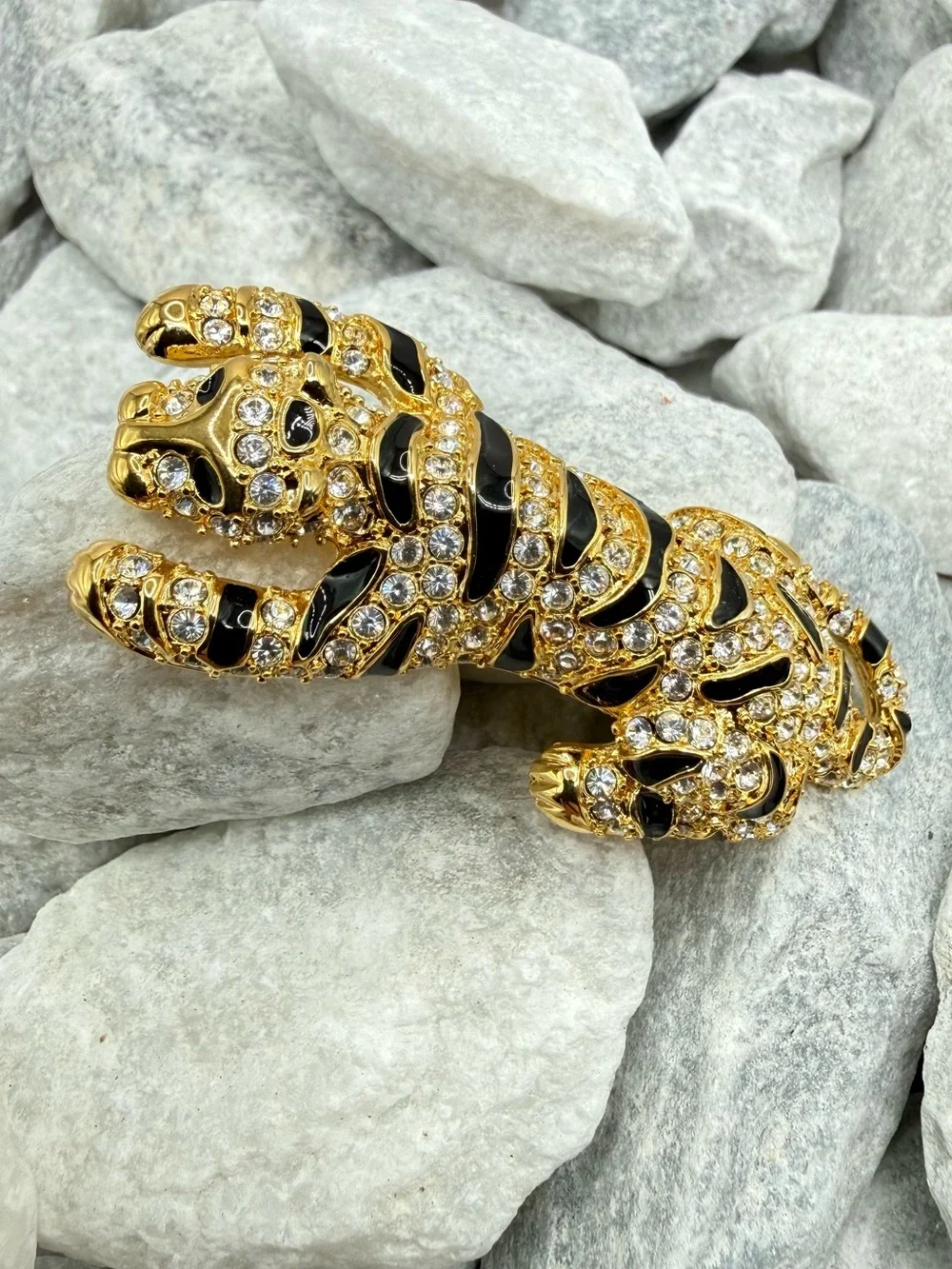 KJL Kenneth Jay Lane “Treasures Of The Duchess” Tiger Rhinestone Brooch 2.5” 90s